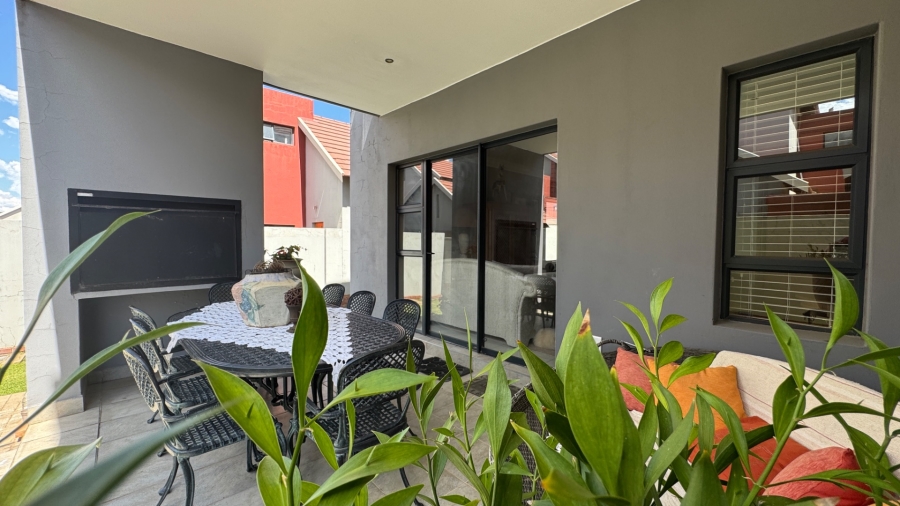 3 Bedroom Property for Sale in Wild Olive Estate Free State